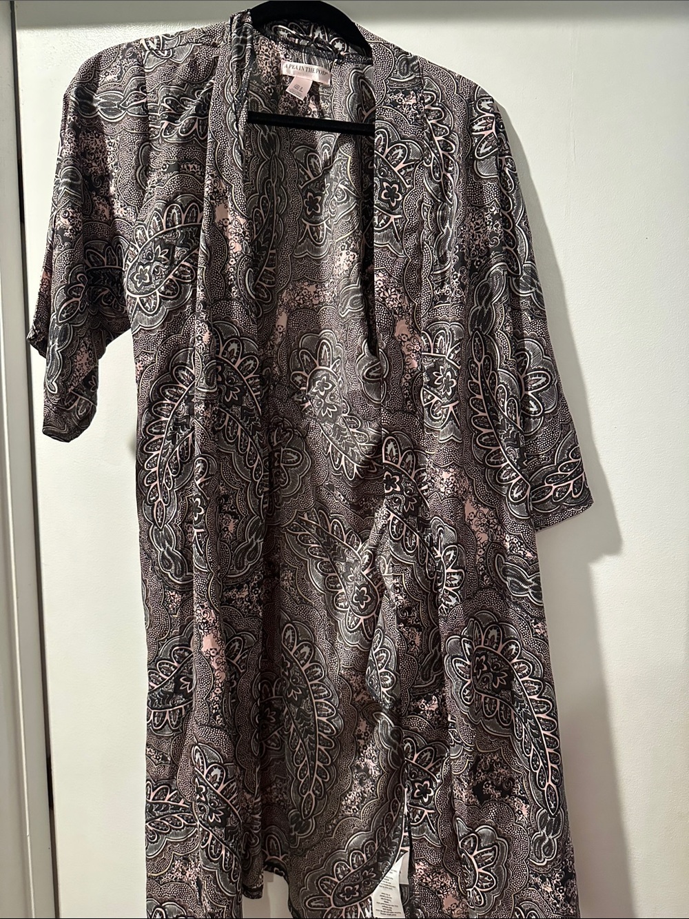 A Pea in the Pod Black and Pink Paisley Maternity Cardigan